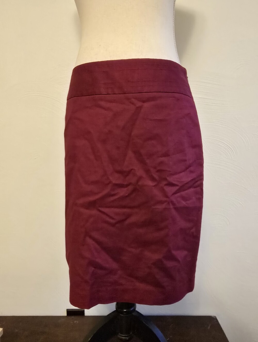 The Limited Deep Wine Pencil Skirt Size 6